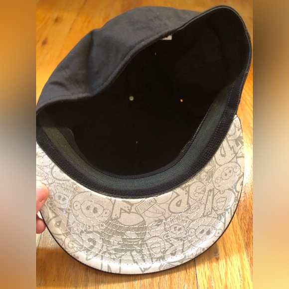 Angry Birds Hat - Picture 2 of 3
